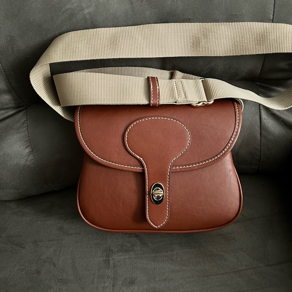 Dooney & Bourke Tan Leather Crossbody Bag with Adjustable Strapl - Picture 4 of 12